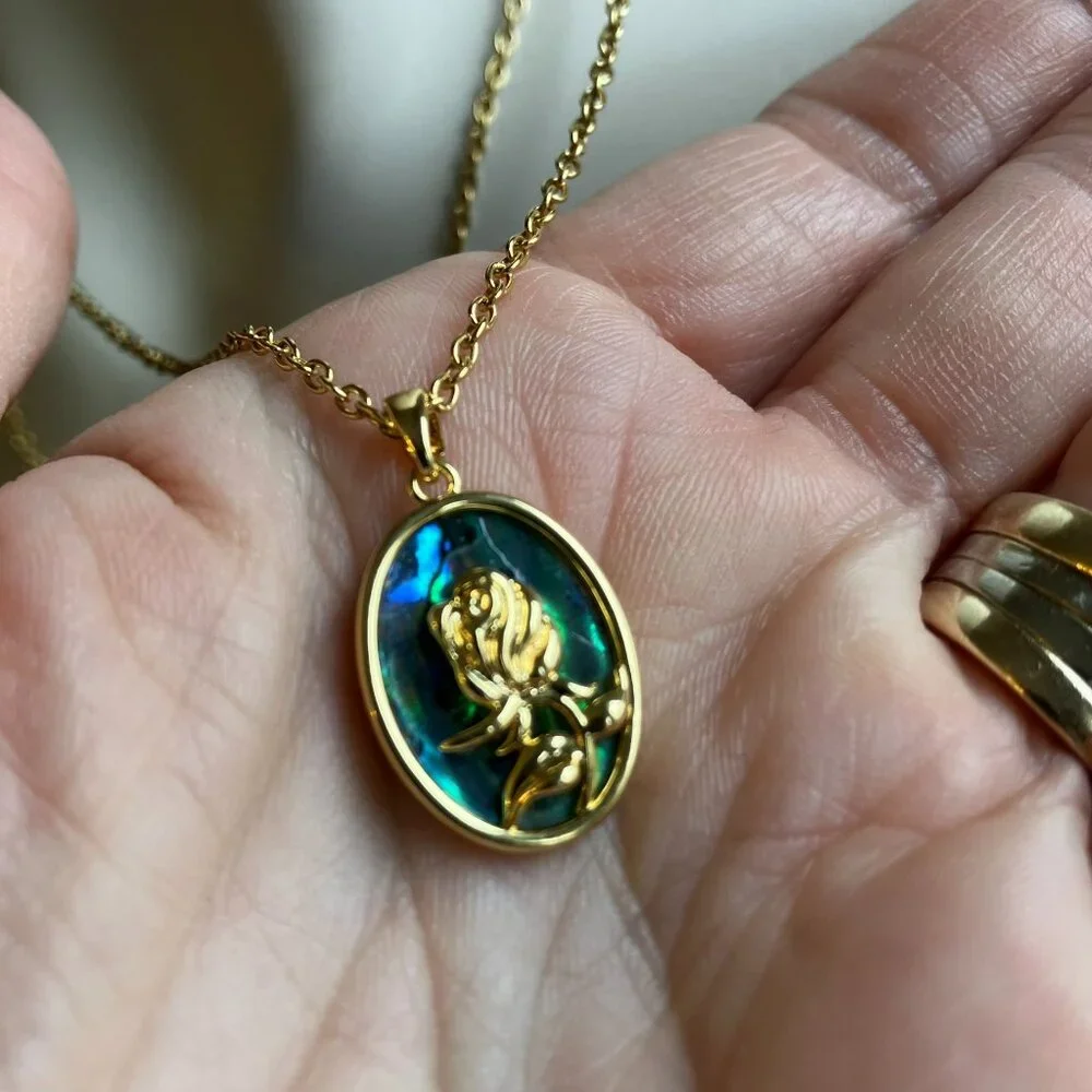 Paua Abalone Oval Pendant with 18k Real Gold-plated Chain Adjustable 20 inch